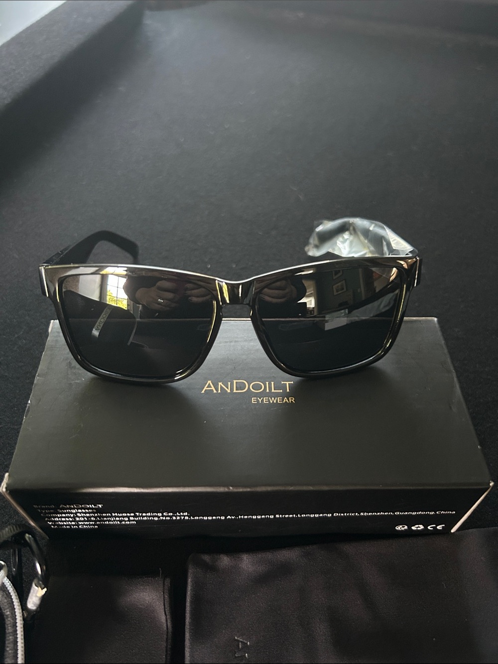 Black Polarized Sunglasses with Protective Case